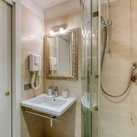 Catone Vatican Πανσιόν 4*